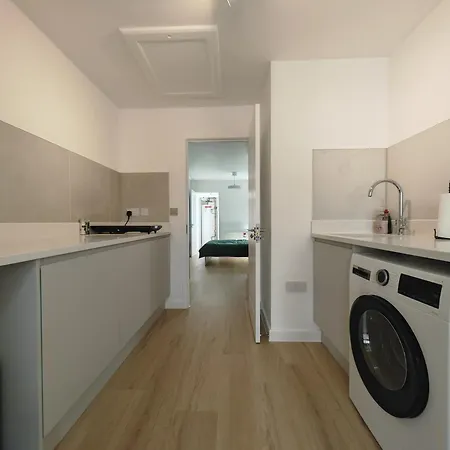 Nyaraló Gated 2 Guests Private House Free Parking *